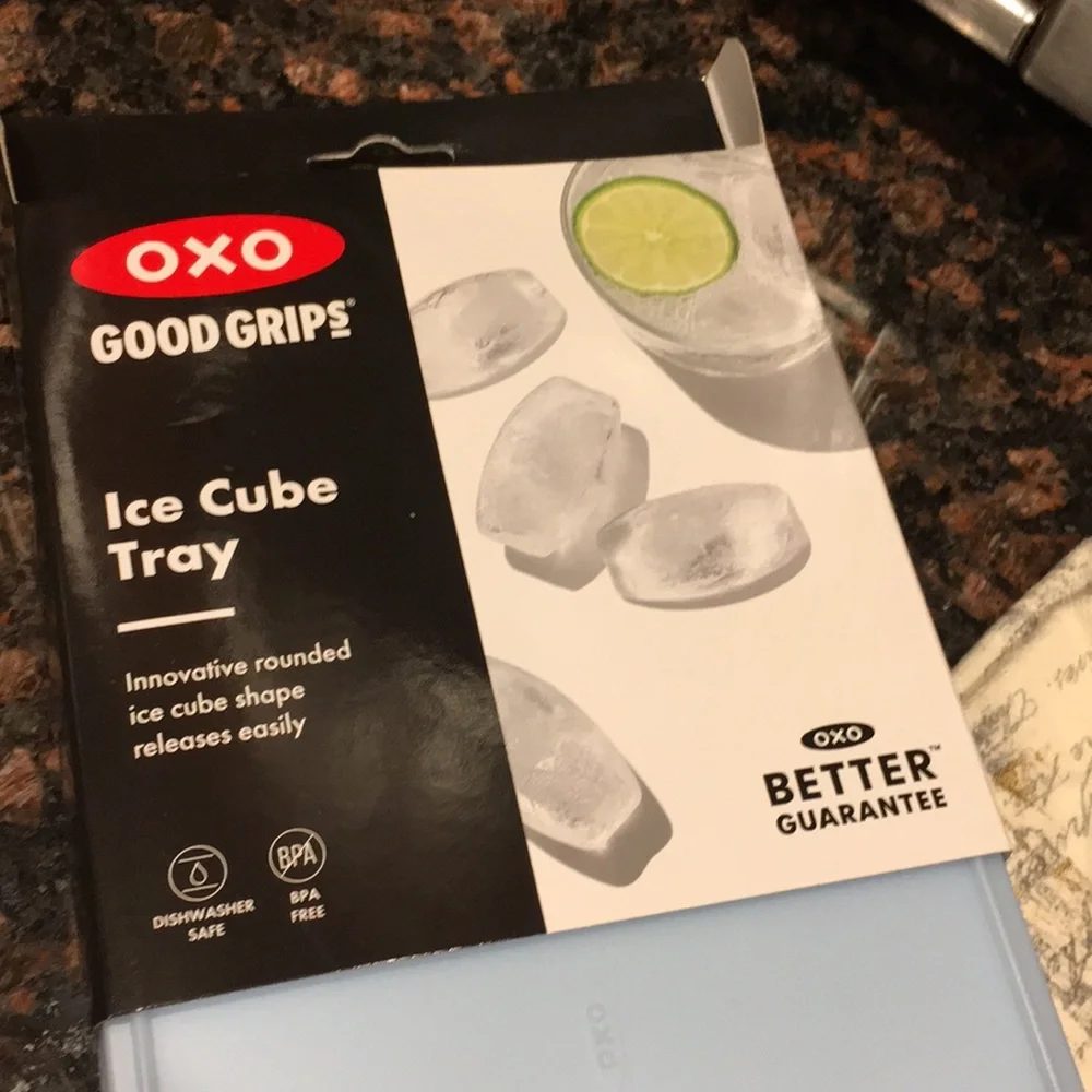 ICE CUBES AND POPS